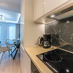 Pomorskie Monte Cassino 27 Deluxe Apartmán *