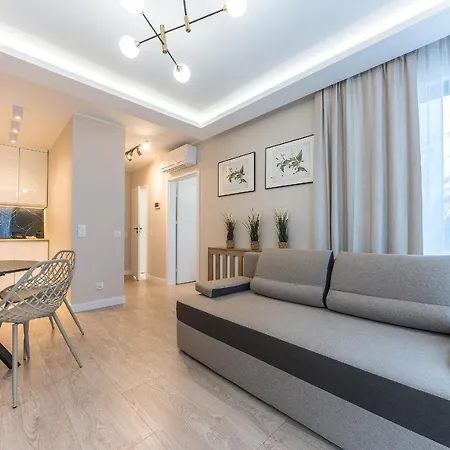 Pomorskie Monte Cassino 27 Deluxe Apartmán *